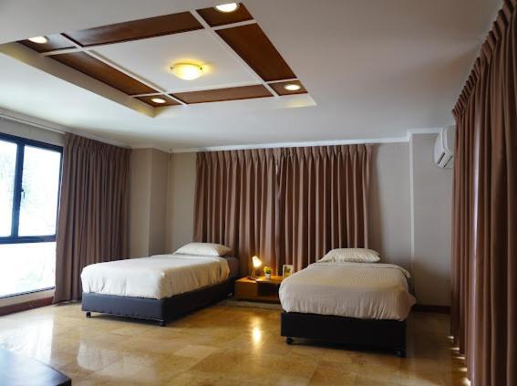 Young Place Bangkok Exterior photo