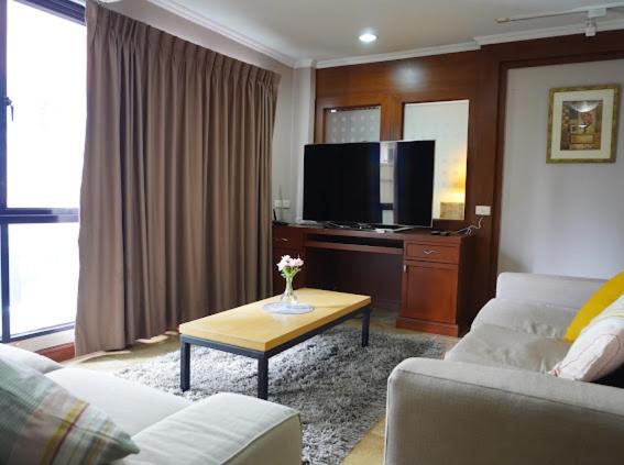 Young Place Bangkok Exterior photo