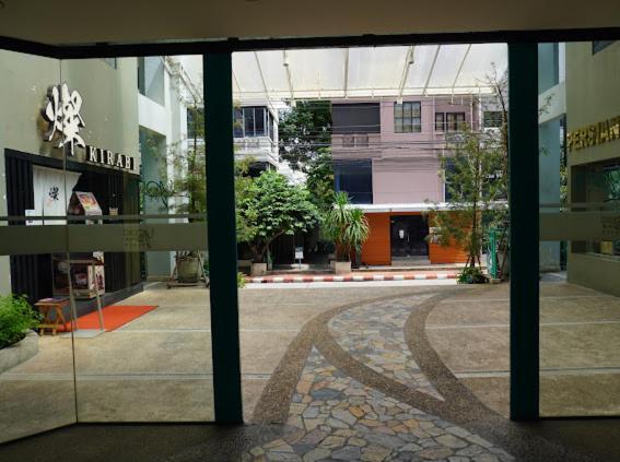 Young Place Bangkok Exterior photo